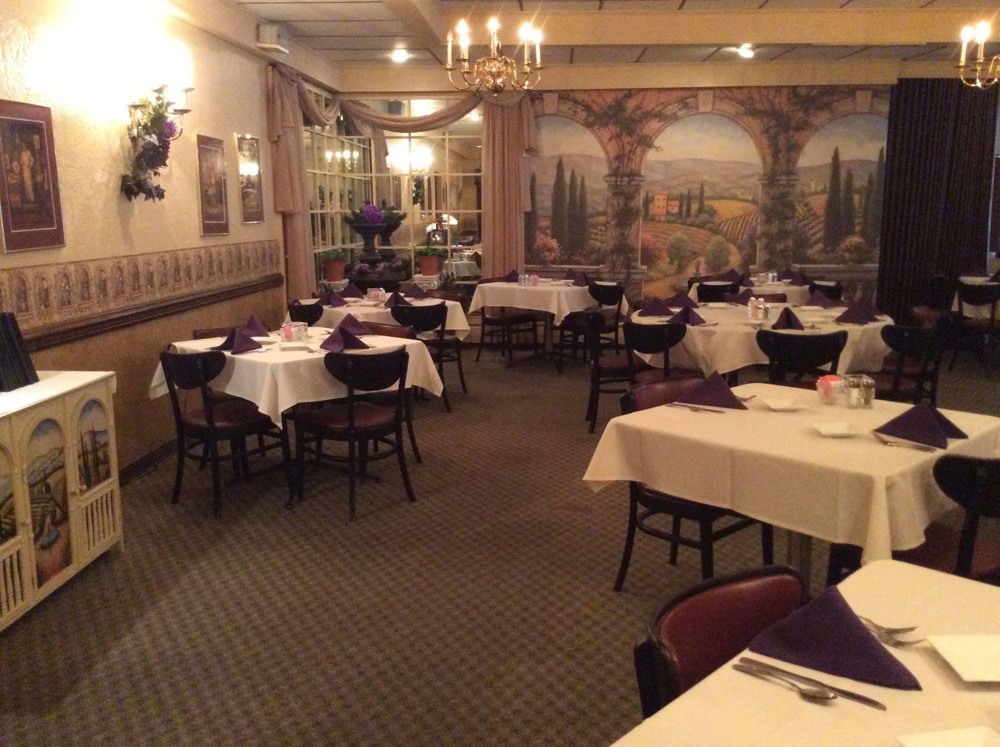 The Royal Inn Ridgway エクステリア 写真